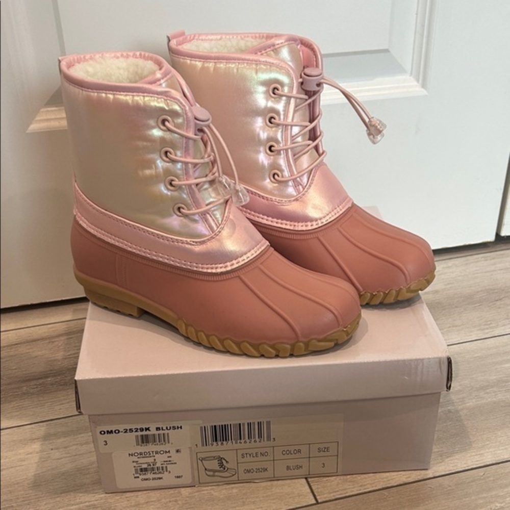 Olivia Miller Girl! Little Girls pink shiny snow rain boots size 3